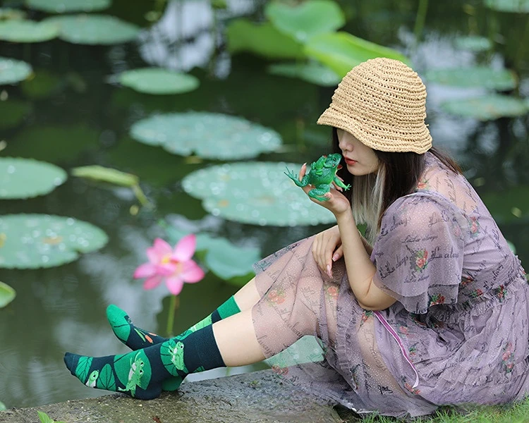 New Asymmetric Couple AB Mandarin Duck Fashion Cartoon Cute Funny Sports Colorful Mid tube Cotton Socks