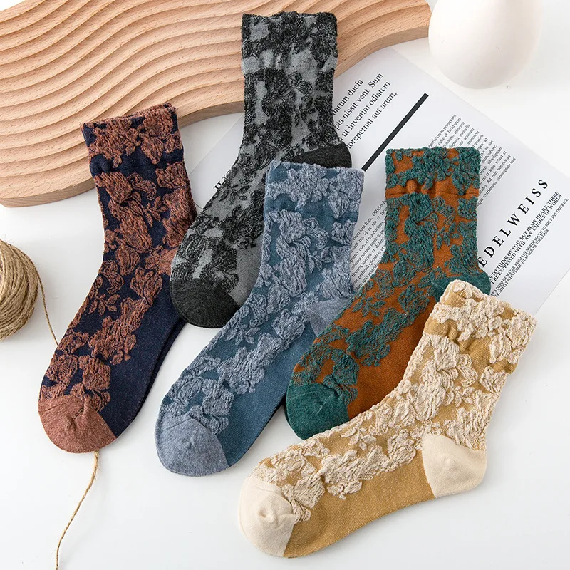 Fashion Harajuku Retro Woman Floral Vintage Socks Novelty Ethnic Print Kawaii Cute Cotton Casual Breathable Ladies Girls Funny