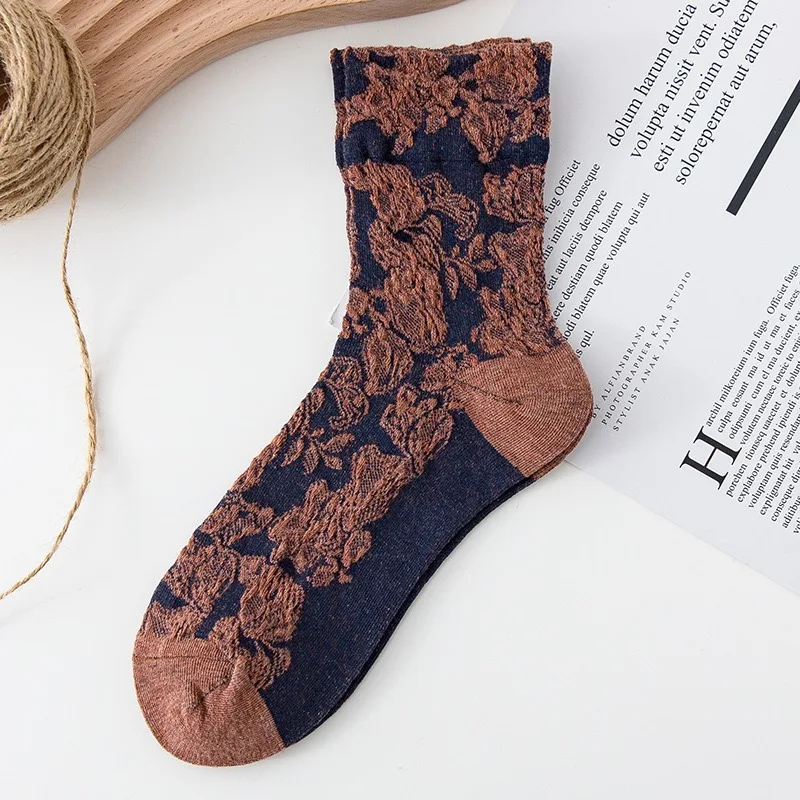 Fashion Harajuku Retro Woman Floral Vintage Socks Novelty Ethnic Print Kawaii Cute Cotton Casual Breathable Ladies Girls Funny