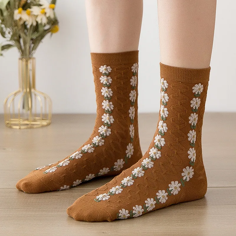 Fashion Harajuku Retro Woman Floral Vintage Socks Novelty Ethnic Print Kawaii Cute Cotton Casual Breathable Ladies Girls Funny