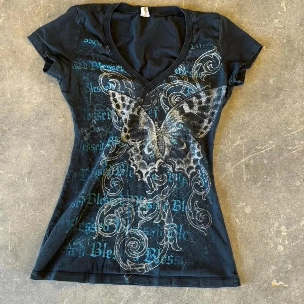 Vintage Butterfly Print V Neck T Shirt Women Retro Grunge Streetwear Short Sleeve Slim Fit Y2K Harajuku Aesthetic Fashion Tops