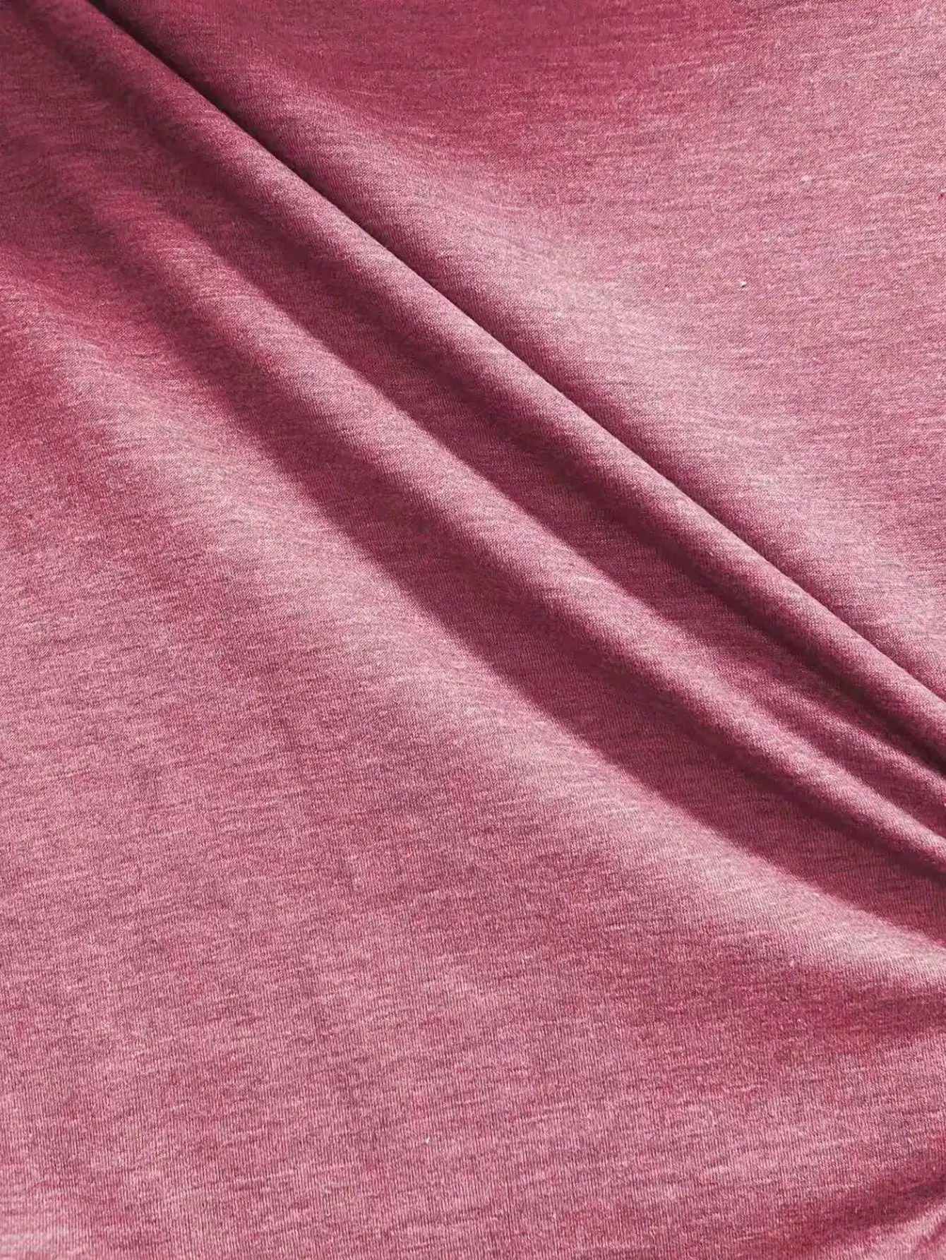 Women's Long-Sleeved Loose Round-Neck Top Elegant Solid Color Polyester Knitted T-Shirt Autumn and Winter Fashion Heart Pattern