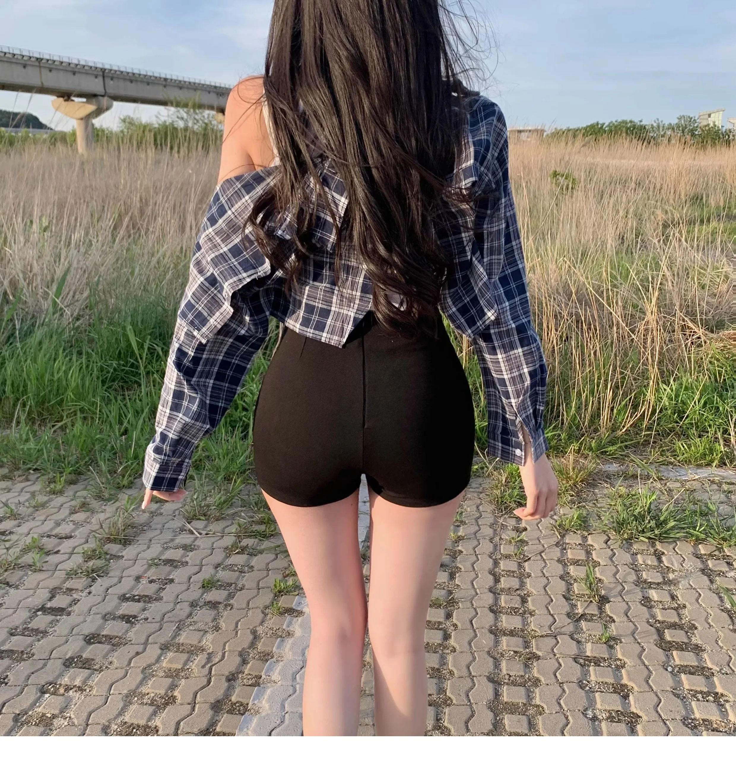 2026 High Waist Slim Fit Black Elastic Shorts for Women Versatile Bodycon Straight Leg 3 Points Hot Pants for Girl Group