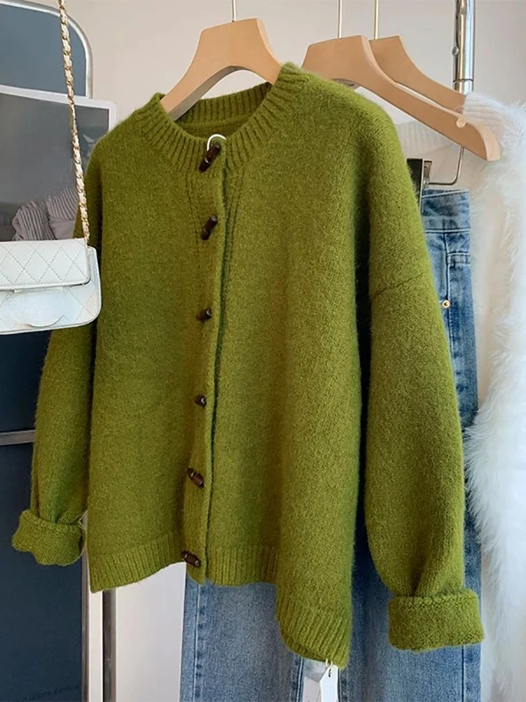 Green Knitted Cardigan Sweater Coat 2025 Women's Autumn Winter Thickened Soft Outerwear Fashion Horn Buckle Knitwears Sweater
