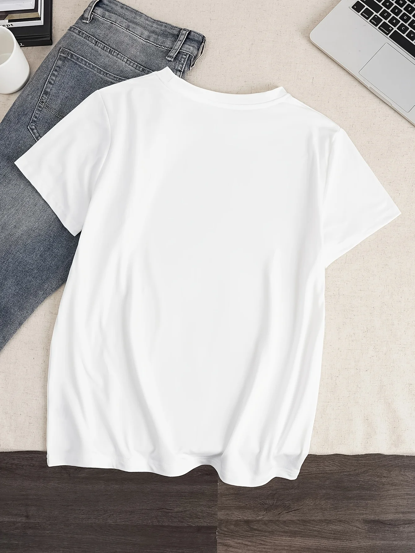Butterfly Print Summer Women's Casual Crew Neck Short Sleeve T-Shirt Regular Fit Comfortable for Women Daily Wear Clothing