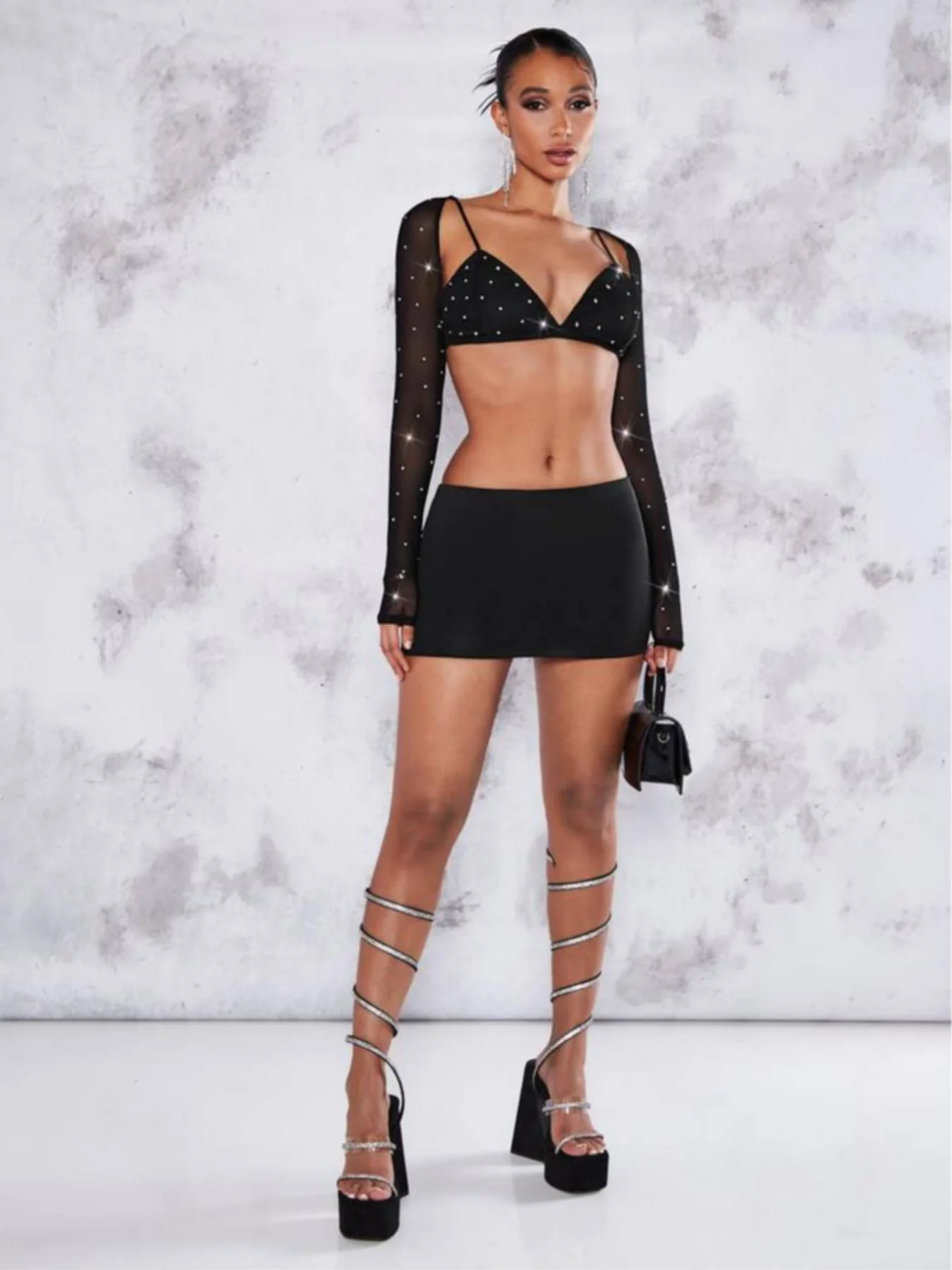 Women Black Solid Color Low Waist Mini Skirt Casual Slim Fit Bodycon Micro Skirt For Daily Wear Streetwear & Nightclub Style