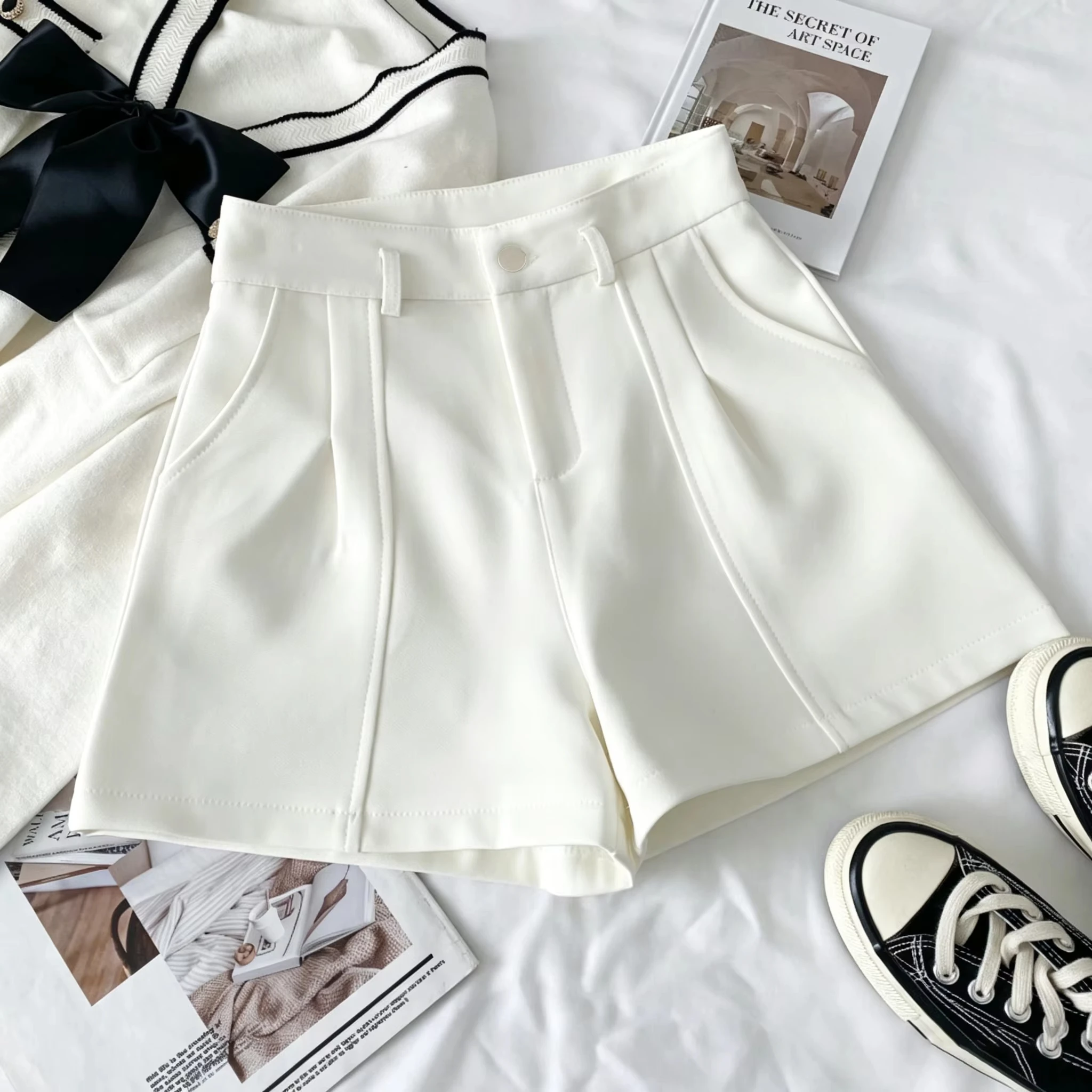 Plus Size Casual Women A-Line Shorts Chic Office Lady Commute Vintage Solid High Waist Short Pants Streetwear Summer Trousers
