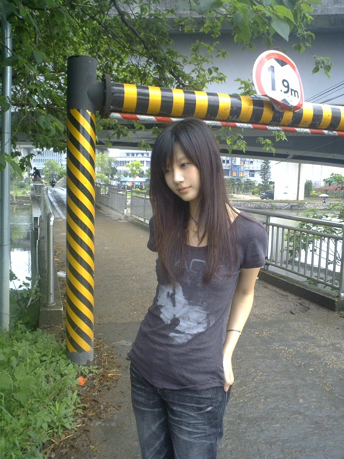 Karrram Japanese Y2k Letter Print T-shirt Trashy 2000s Style Short Sleeve T Shirt Vintage Harajuku Streetwear Grunge Aesthetics