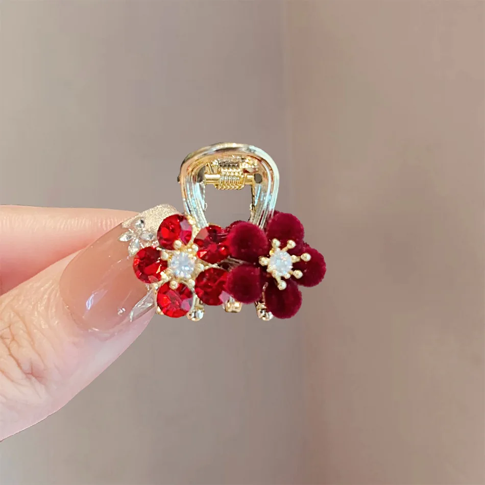 Cute Red Velvet Plum Bossom Small Hair Claw Women Autumn and Winter Side Bangs Hair Slide Sweet Festival Alloy Hair Accessories