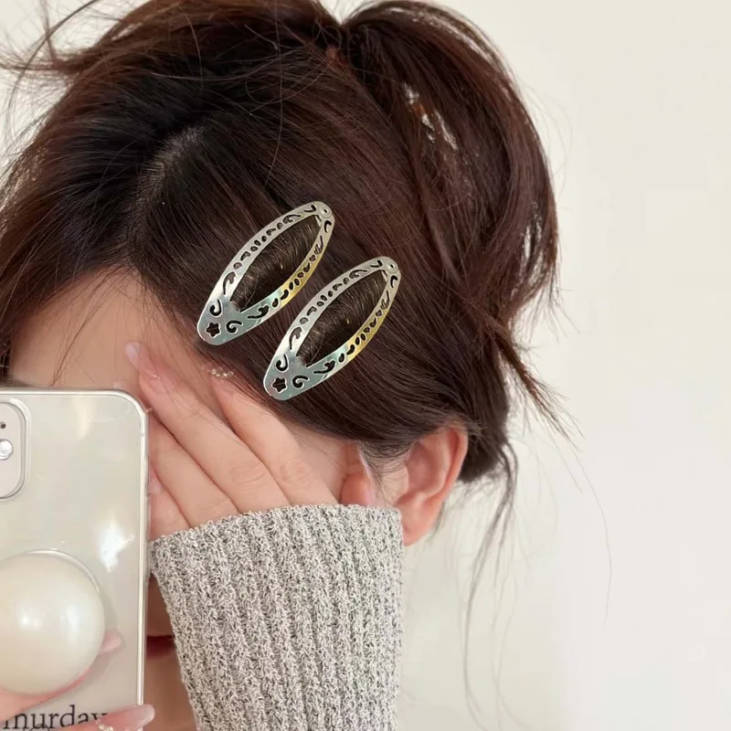 Vintage Hollowed Out Pattern Hair Clips Y2K Geometric Silver Oval Snap Hairclips Punk Metal Side Hairpin Korean Hair Accessories