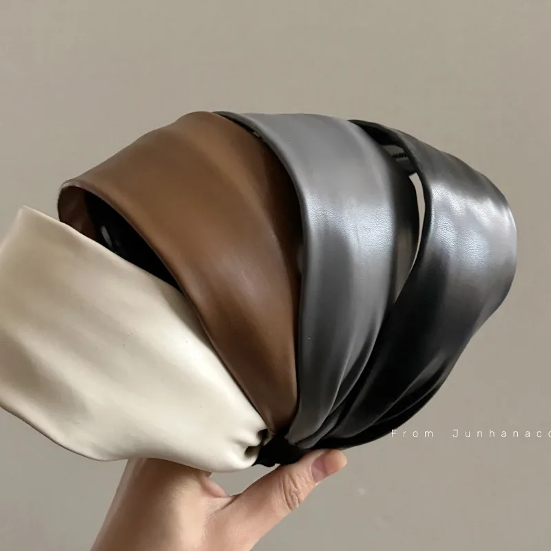 Retro Leather Wide-Brimmed Headband Women's New High-End Autumn and Winter Versatile High Skull Top Headband Hair Accessories