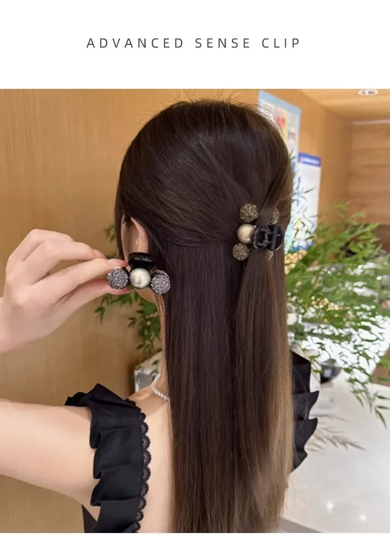 Pearl Hair Claws Clips for Women Elegant Rhinestone Headwear Hairpins Hair Crab Headwear Girls WomenHair Accessories