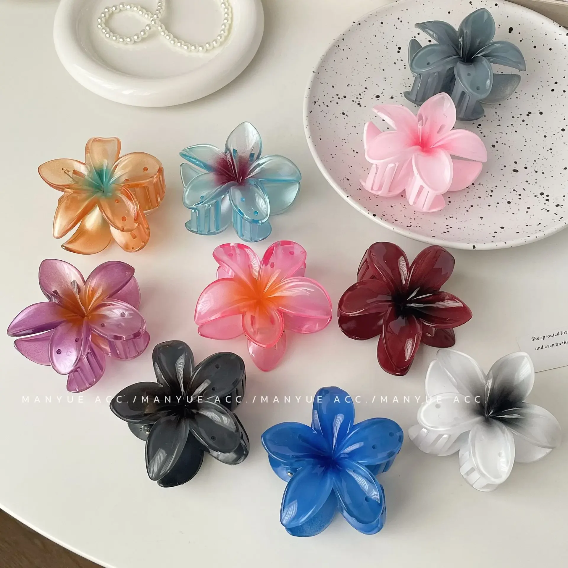 Hawaiian Gradient Hair Clips Flower Hair Claws Big Size Fashion Head wear Hairpin for Women Girls Crab Barrette Hair Accessories