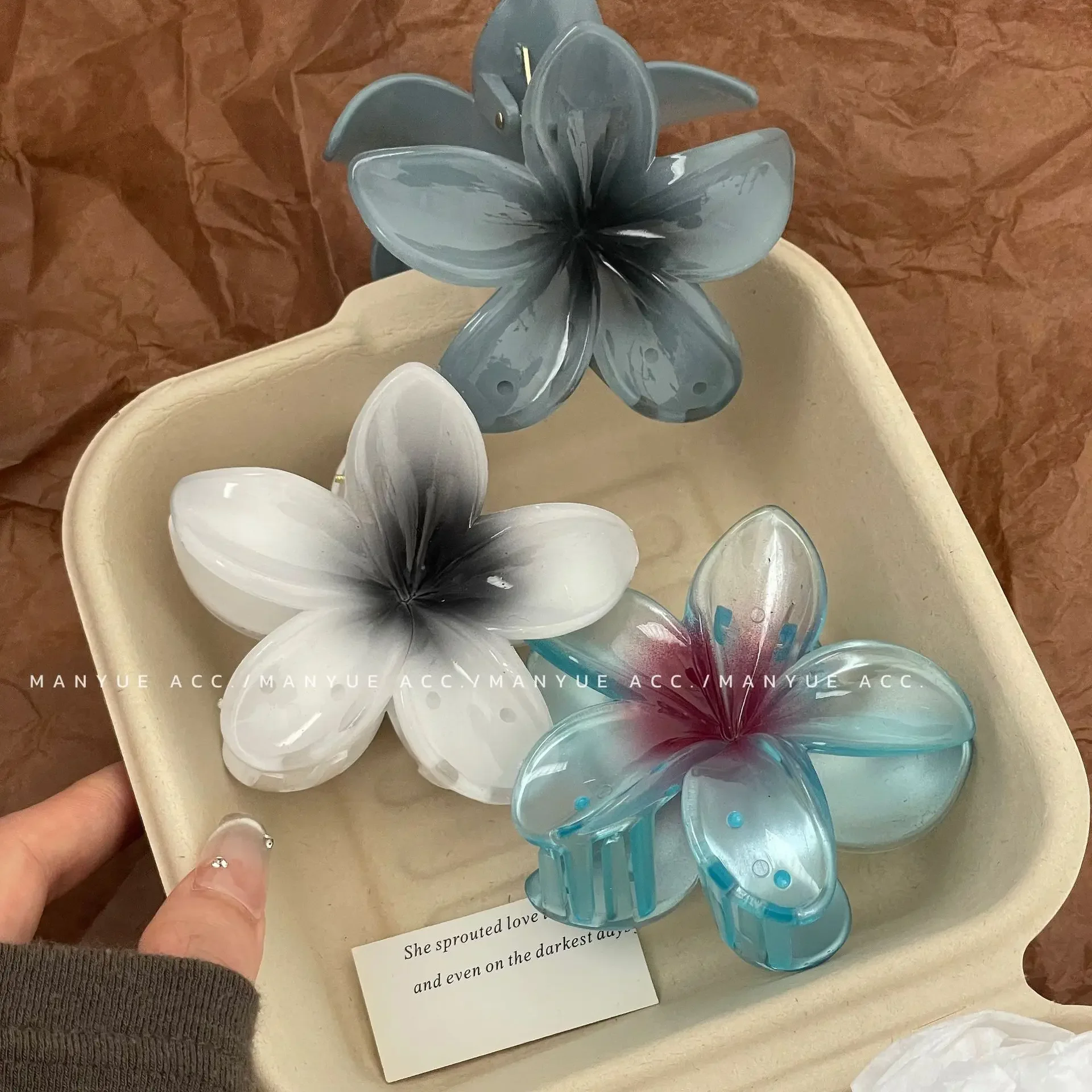 Hawaiian Gradient Hair Clips Flower Hair Claws Big Size Fashion Head wear Hairpin for Women Girls Crab Barrette Hair Accessories