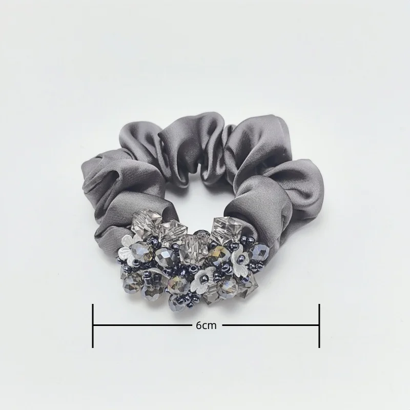 New Arrvial Luxurious Acrylic Flower Scrunchie Hair Tie Satin Crystal Ponytail Holder Fashionable Women Hair Accessories