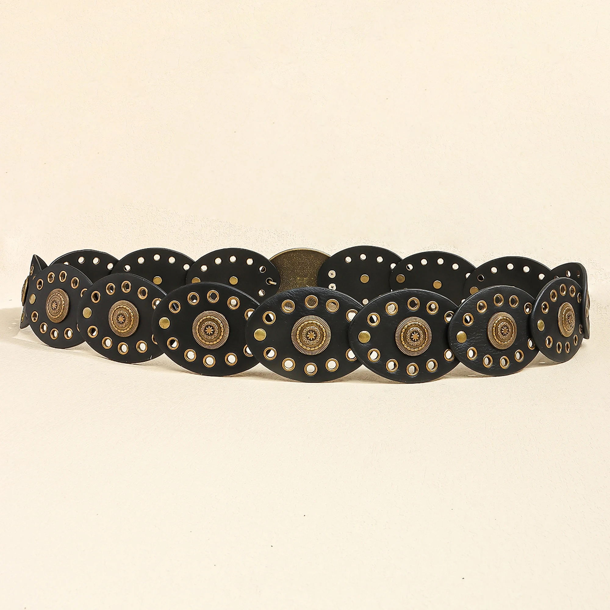 The new Bohemian casual small disc fashion high sense belt for women embellished with skirt pants belt