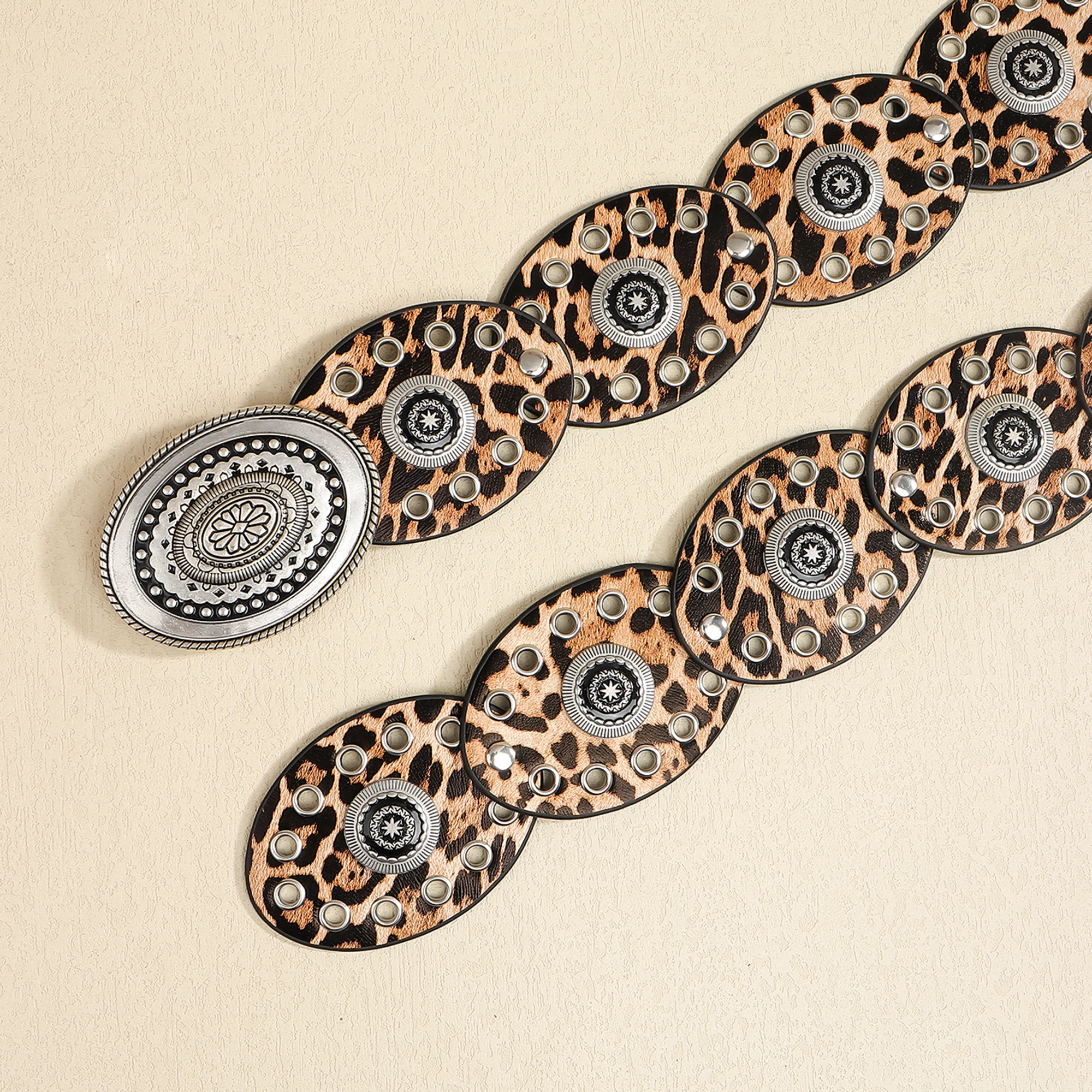 The new Bohemian casual small disc fashion high sense belt for women embellished with skirt pants belt