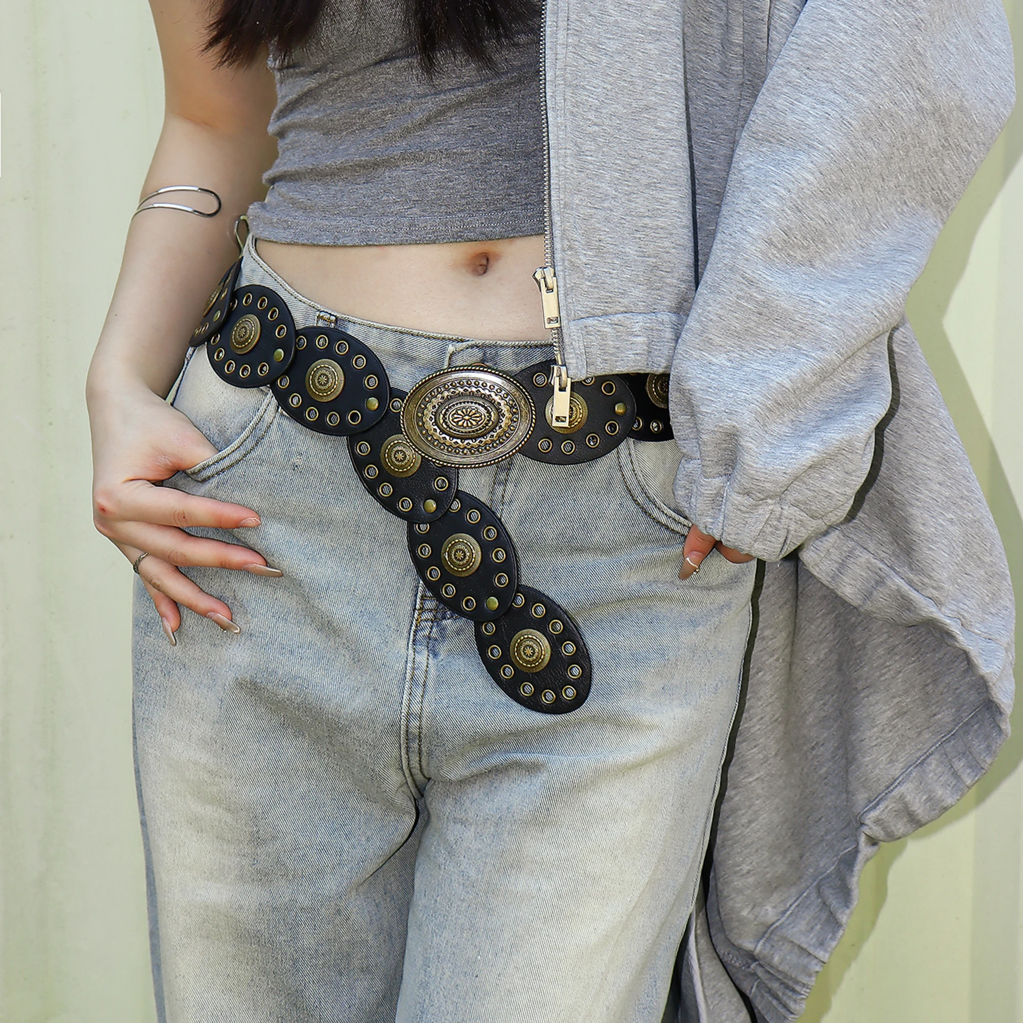The new Bohemian casual small disc fashion high sense belt for women embellished with skirt pants belt