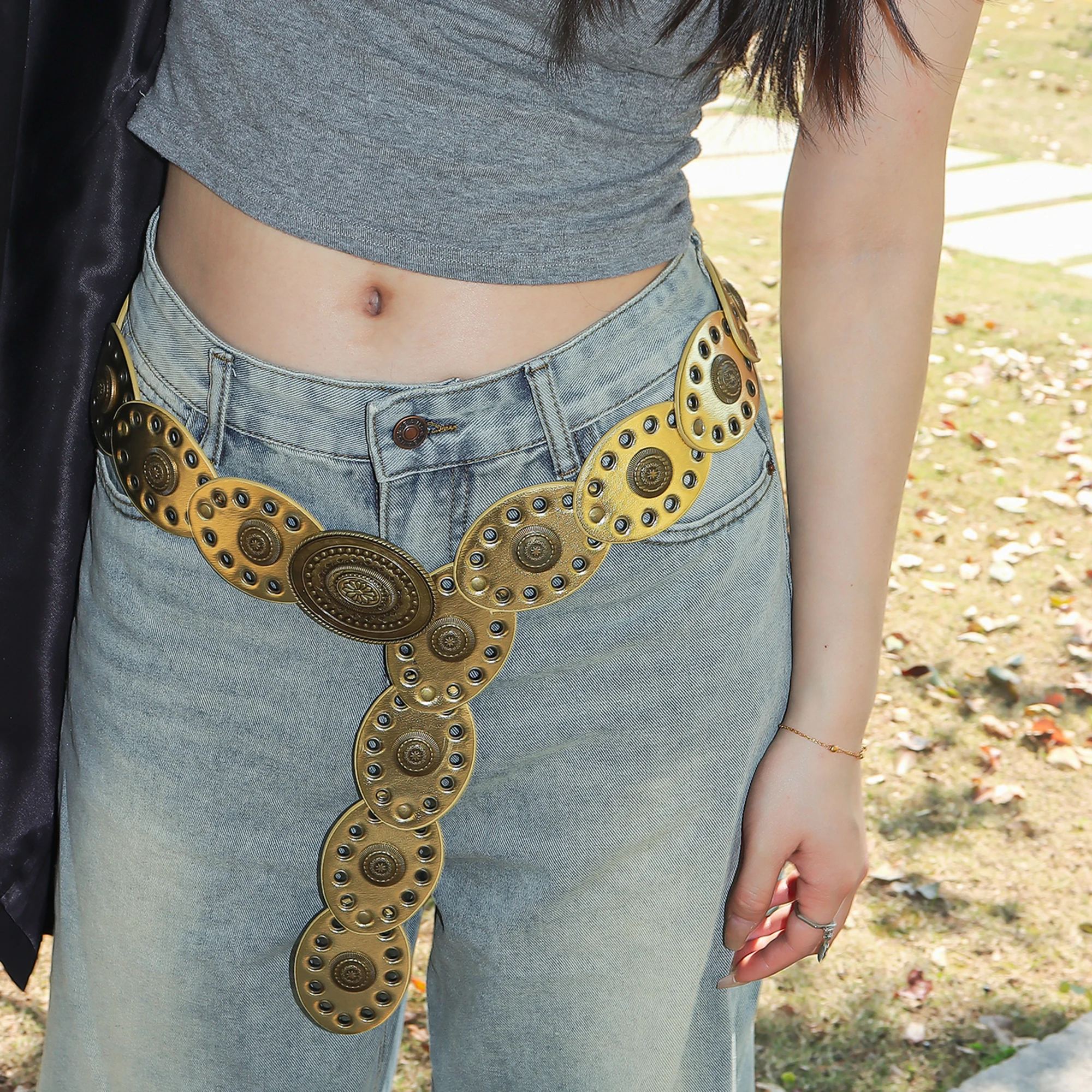 The new Bohemian casual small disc fashion high sense belt for women embellished with skirt pants belt