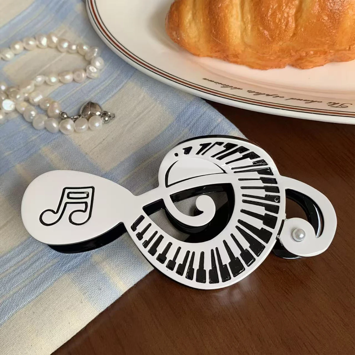 1pc French Literary Female Musical Instrument Grab Clip, Cello Guitar Piano Acetate Splicing Grab Clip, Creative Hair Accessory