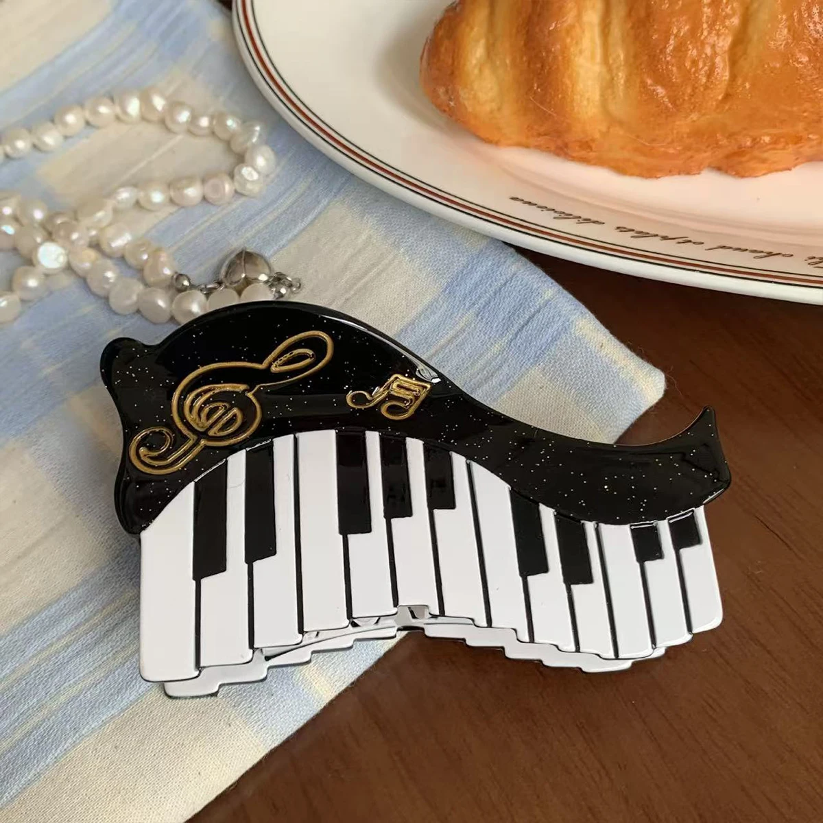 1pc French Literary Female Musical Instrument Grab Clip, Cello Guitar Piano Acetate Splicing Grab Clip, Creative Hair Accessory
