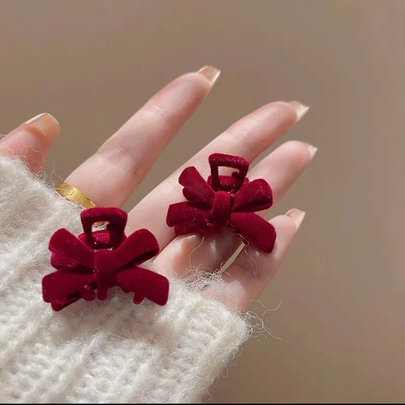 Elegant Velvet Bow Small Hair Clip Vintage for Women, Vintage Side Swept Hair Clip, Daily Casual Evening Wedding Date Unique