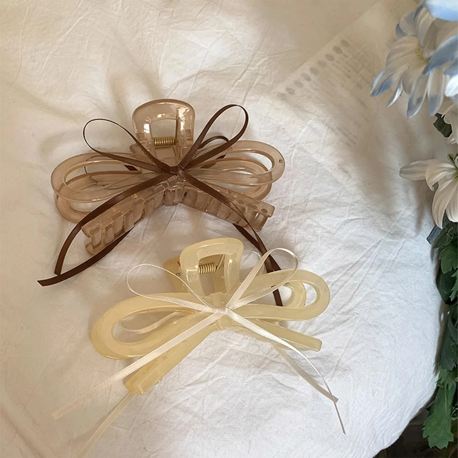2025 New Acrylic Hair Claw Ribbon Bow Transparent Shark Gripper For Women Girls Summer Outdoor Simple Hair Accessories 12cm
