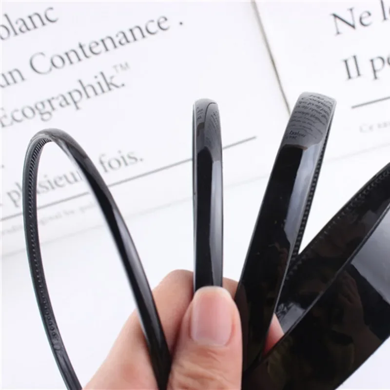 2025 Simple Women Headbands Fashion Head Band for Girls Solid Black Color Casual Hair Accessories Plastic Headbans Wholesale