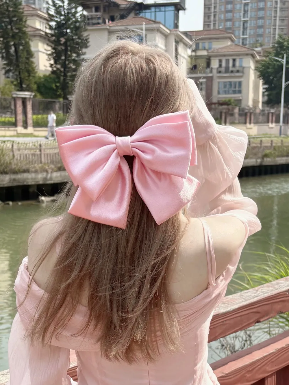 2026 Fashionable Stereo Hair Bow Hair Clip for Female Girls Three Layers of Satin Oversized Barrette Bow Hair Accessories