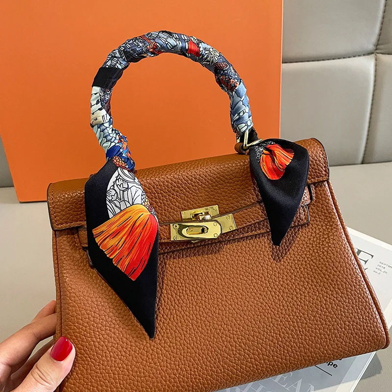 New Fashion Retro Pinrt Bag Luxury Designer Womens Silk Scarf Headwear Long Skinny Tie Scarves Ribbon Accessories Summer