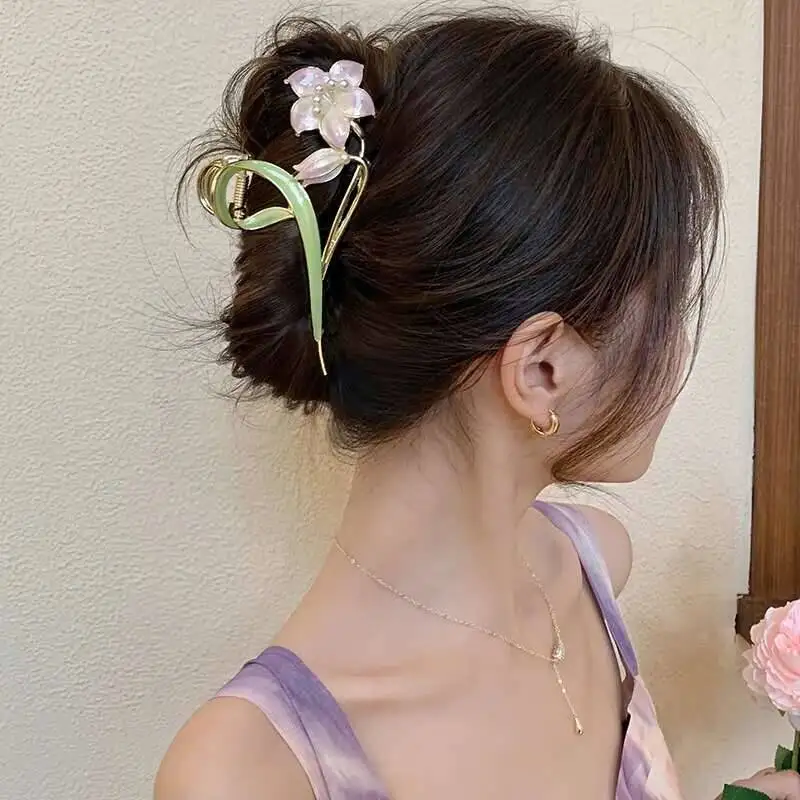 Vintage Pearl Metal Lily Wer Grab Claw Ladies Elegant Ponytail Clip Hairpin Headwear Girls Fashion Hair Accessories