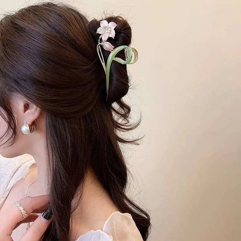Vintage Pearl Metal Lily Wer Grab Claw Ladies Elegant Ponytail Clip Hairpin Headwear Girls Fashion Hair Accessories
