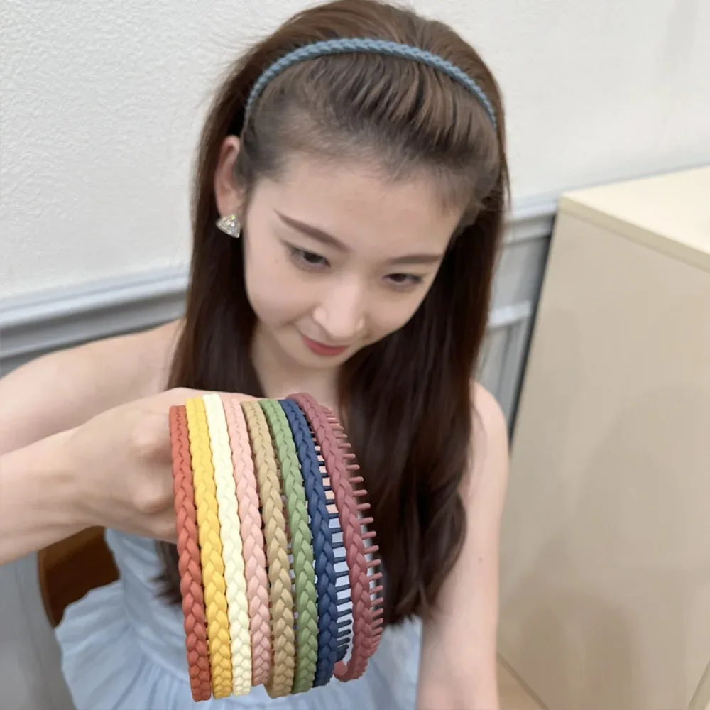 Fashion Plastic Twist Cross Headband for Women Girls with Teeth Non-slip Flexible Hoop Wash Face Hair Styling Accessories New