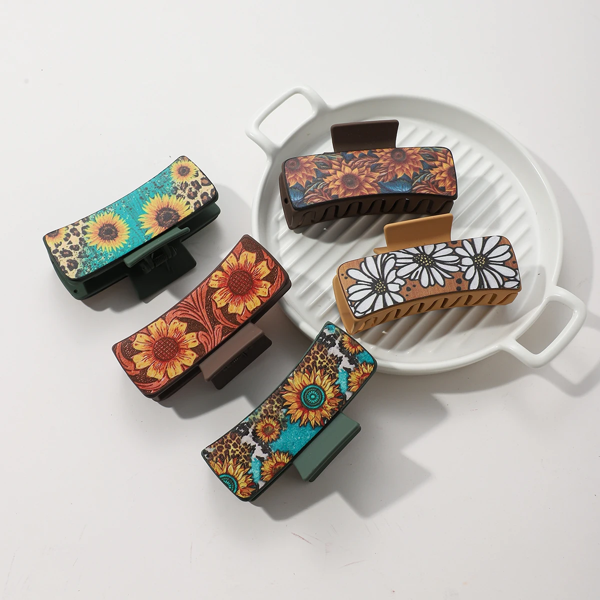 Western Leather Hair Claw Clips Sunflower Floral Square Claw Clips for Hairstyling Southwest Print PU Leather Hair Accessories