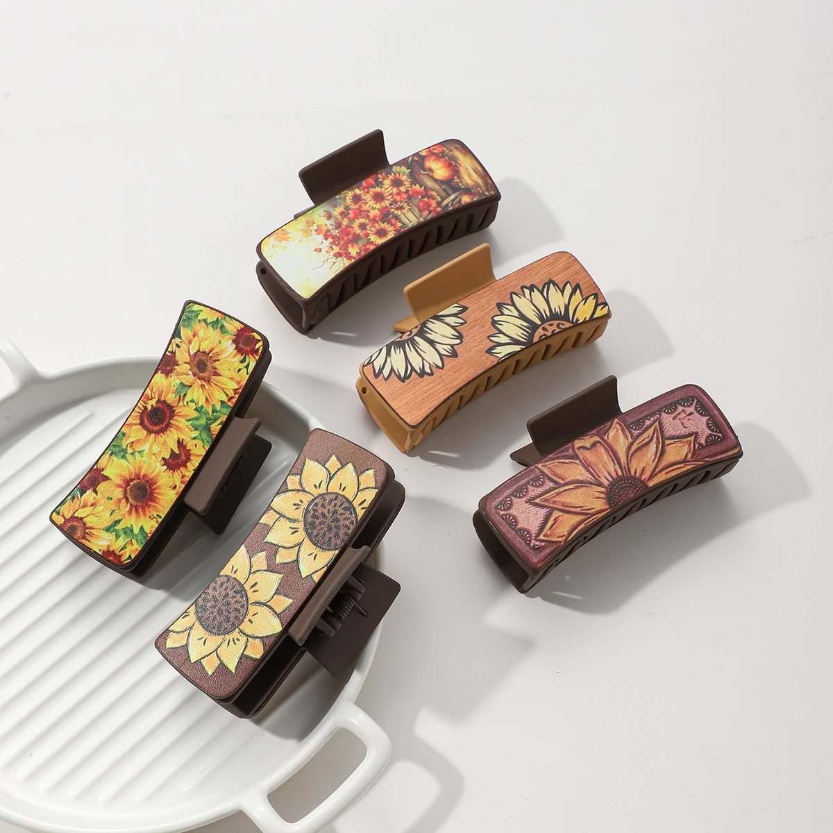 Western Leather Hair Claw Clips Sunflower Floral Square Claw Clips for Hairstyling Southwest Print PU Leather Hair Accessories
