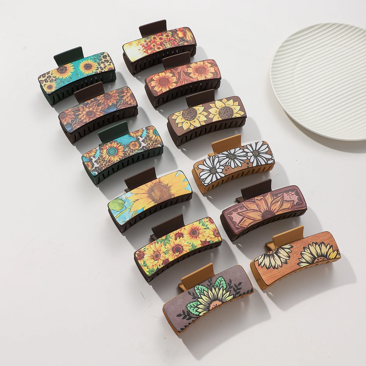 Western Leather Hair Claw Clips Sunflower Floral Square Claw Clips for Hairstyling Southwest Print PU Leather Hair Accessories