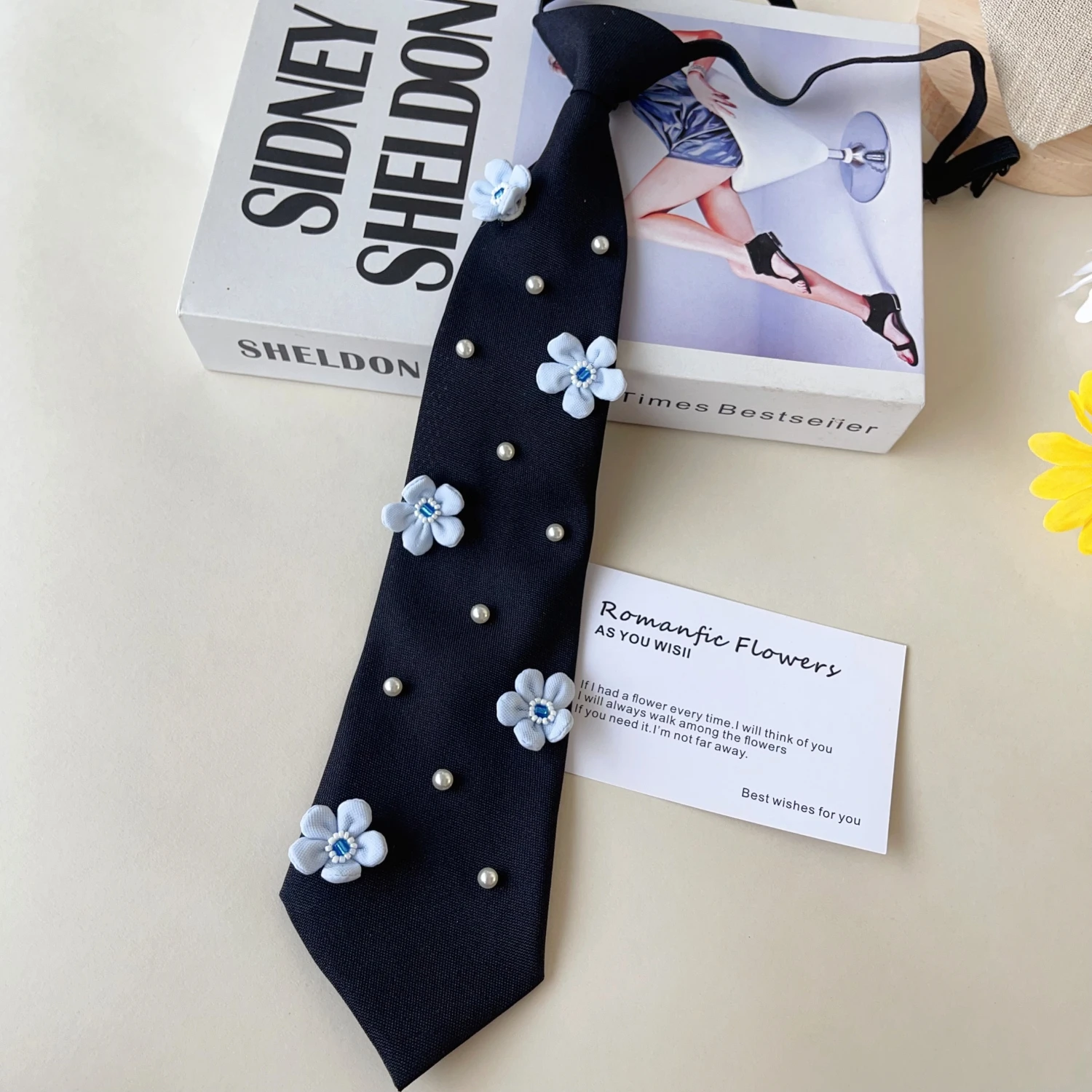 【2025 Gentle Style New Collection】Fabric Flower Pearl Decoration Women's Tie for Evening Party Adjustable Neck Accessory Light Luxury Dual-Use Style Versatile Spring/Summer Elegant Accessory