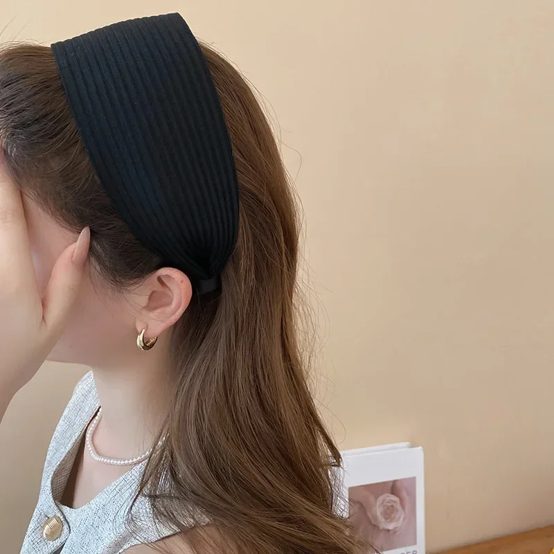 New Vintage Kintting Cloth Headbands for Women Solid Color Wide Stripe Hairband High Skull Top Nonslip Elegant Hair Accessories