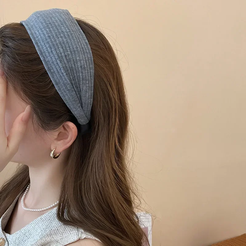 New Vintage Kintting Cloth Headbands for Women Solid Color Wide Stripe Hairband High Skull Top Nonslip Elegant Hair Accessories