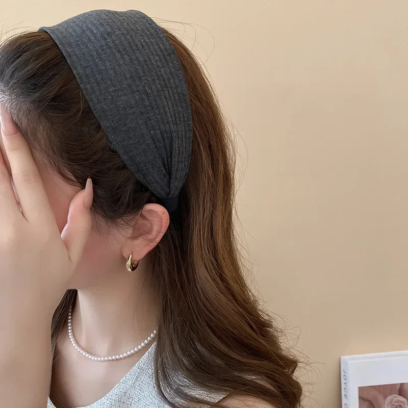 New Vintage Kintting Cloth Headbands for Women Solid Color Wide Stripe Hairband High Skull Top Nonslip Elegant Hair Accessories