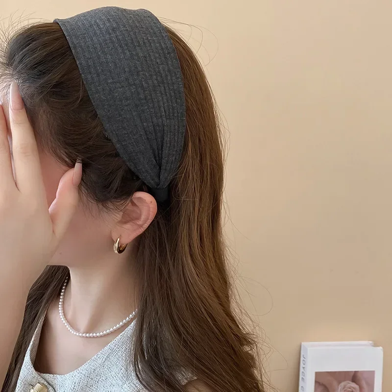 New Vintage Kintting Cloth Headbands for Women Solid Color Wide Stripe Hairband High Skull Top Nonslip Elegant Hair Accessories