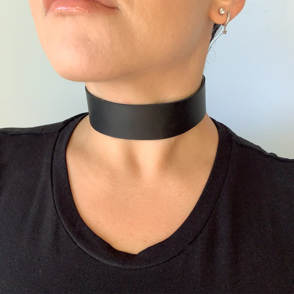 Women Punk Gothic Simple Black PU Leather Wide Choker Collar Necklace, Adjustable Accessory for Daily Wear Halloween