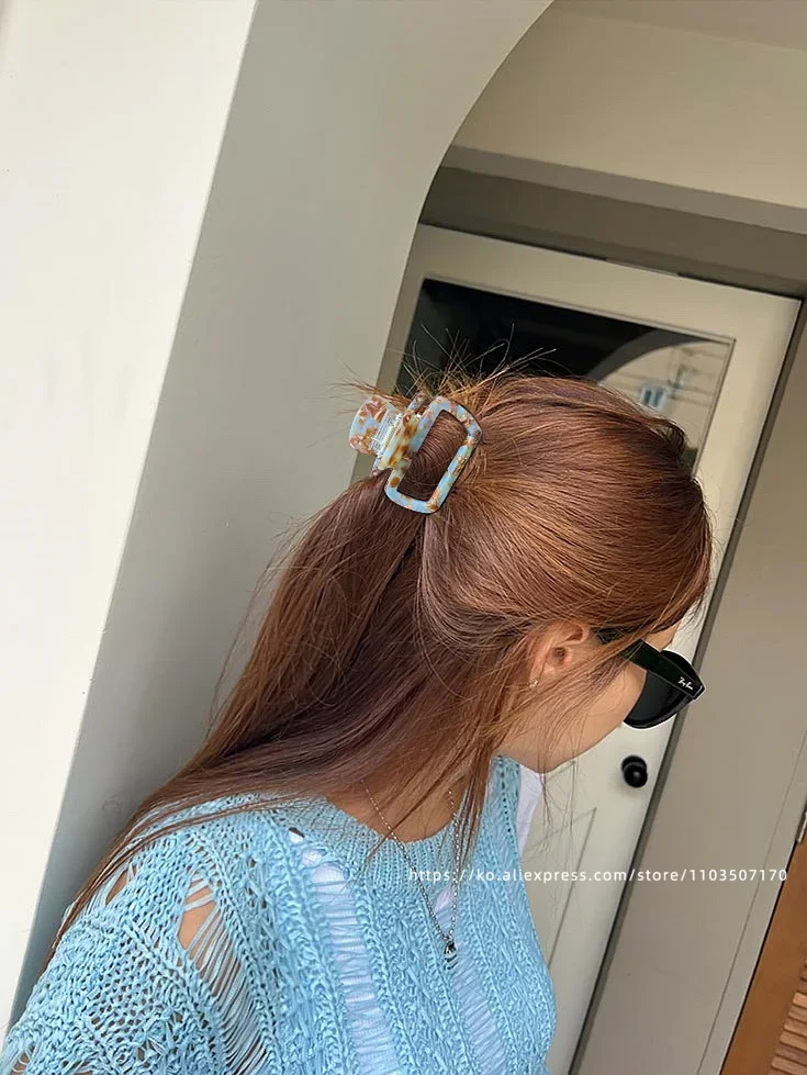Korean FRANCE Retro Square Medium Pan Hair Clip Back Head Spoon Horsetail Hair Clip French Simple Shark Clip