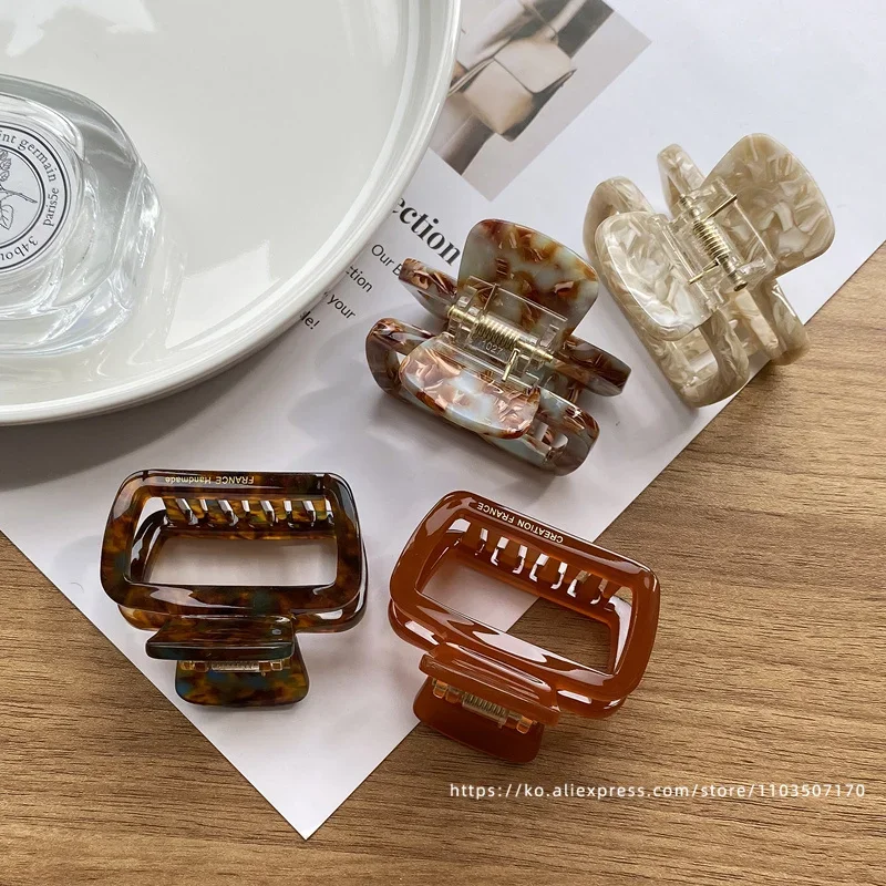 Korean FRANCE Retro Square Medium Pan Hair Clip Back Head Spoon Horsetail Hair Clip French Simple Shark Clip
