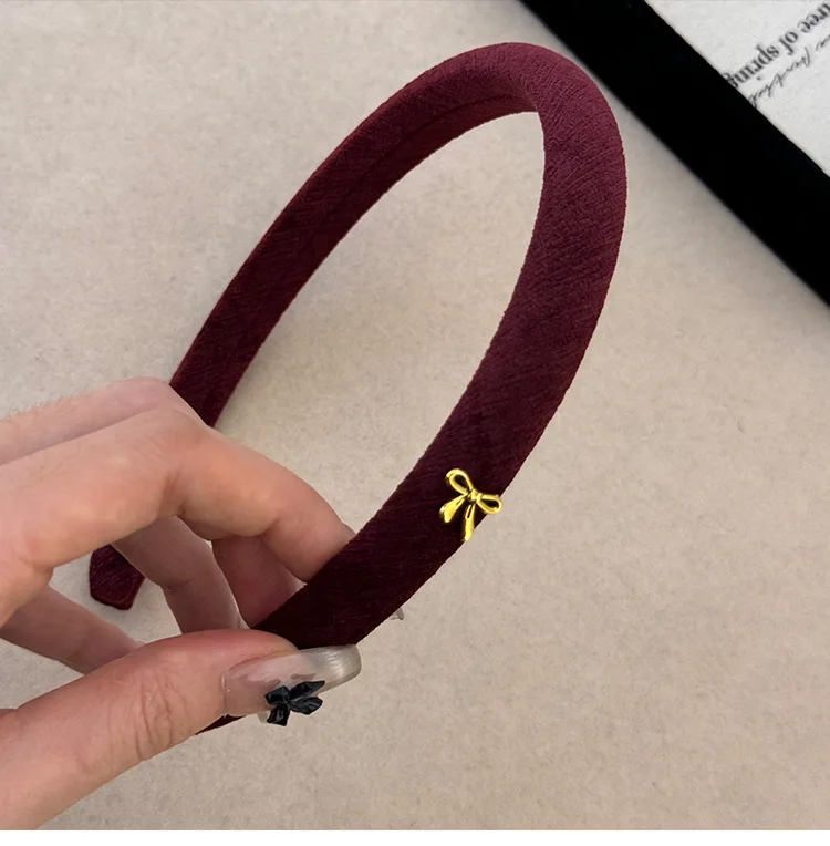 Korean autumn and winter velvet noble narrow version headband simple small bow hair accessories 2025 versatile high cranial top