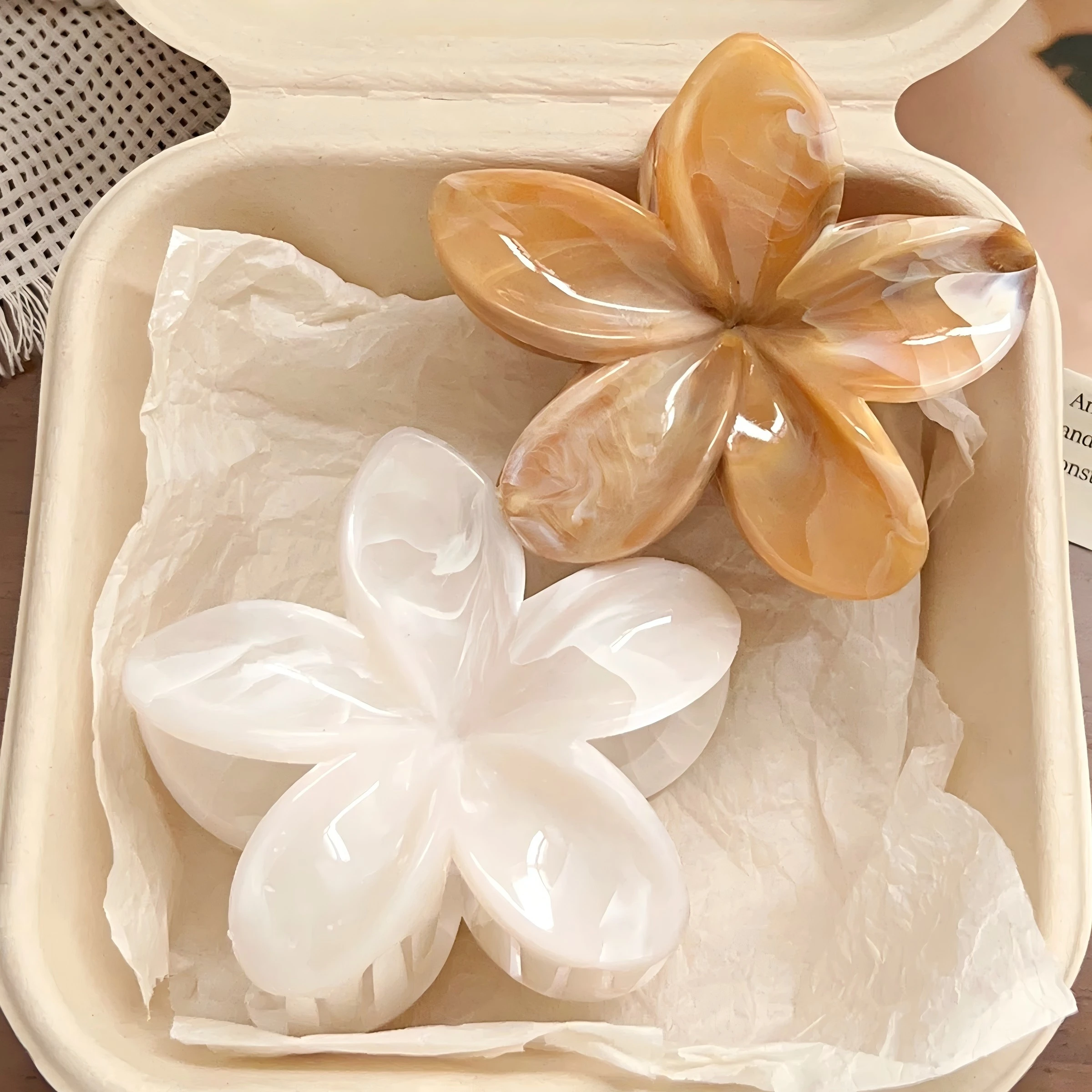 2Pcs Hawaiian Marble Vein Flower Hair Claw Clips for Women Girls Holiday Gifts for Thin Hair Cute Beach Hair Accessories