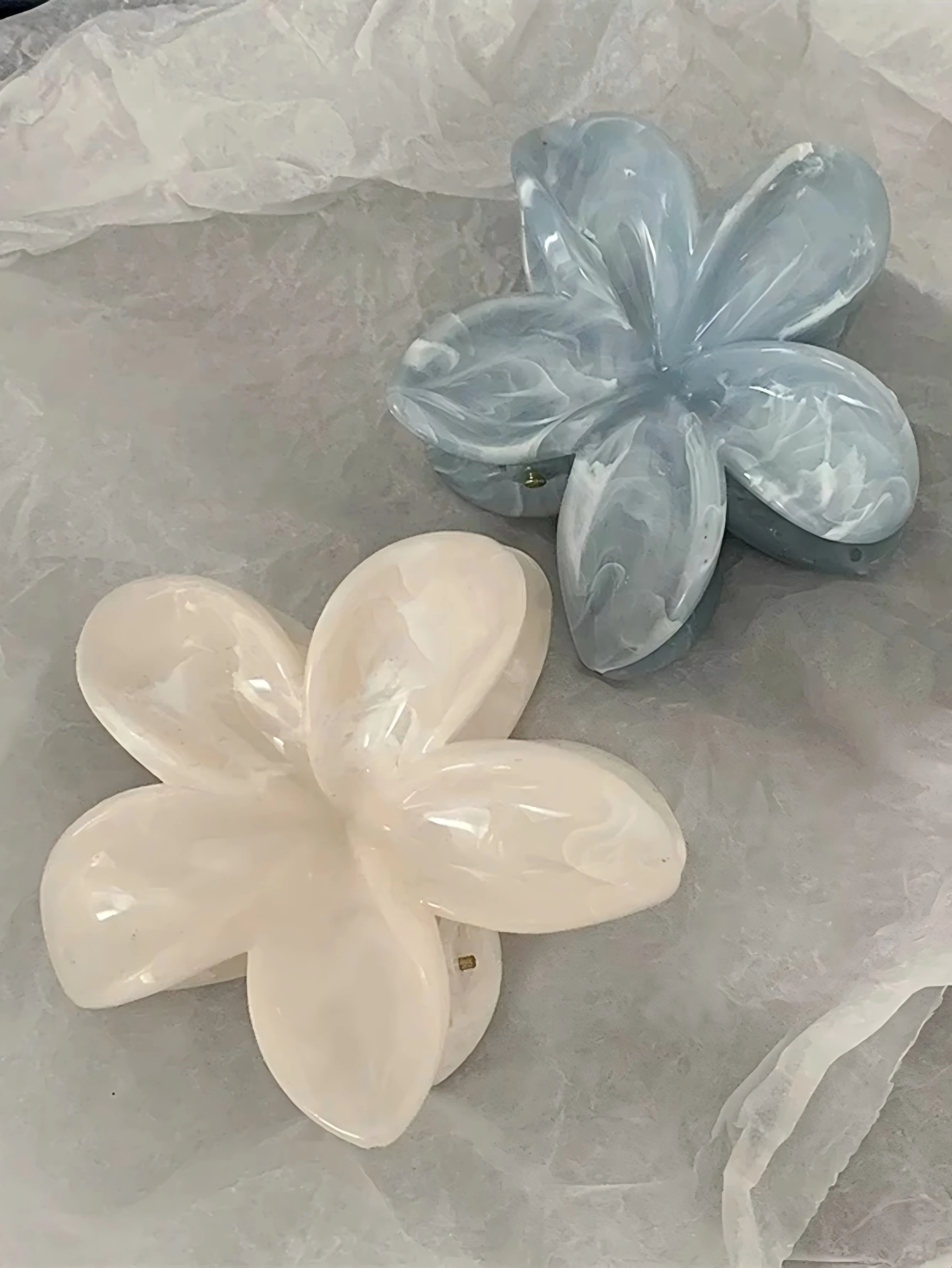 2Pcs Hawaiian Marble Vein Flower Hair Claw Clips for Women Girls Holiday Gifts for Thin Hair Cute Beach Hair Accessories