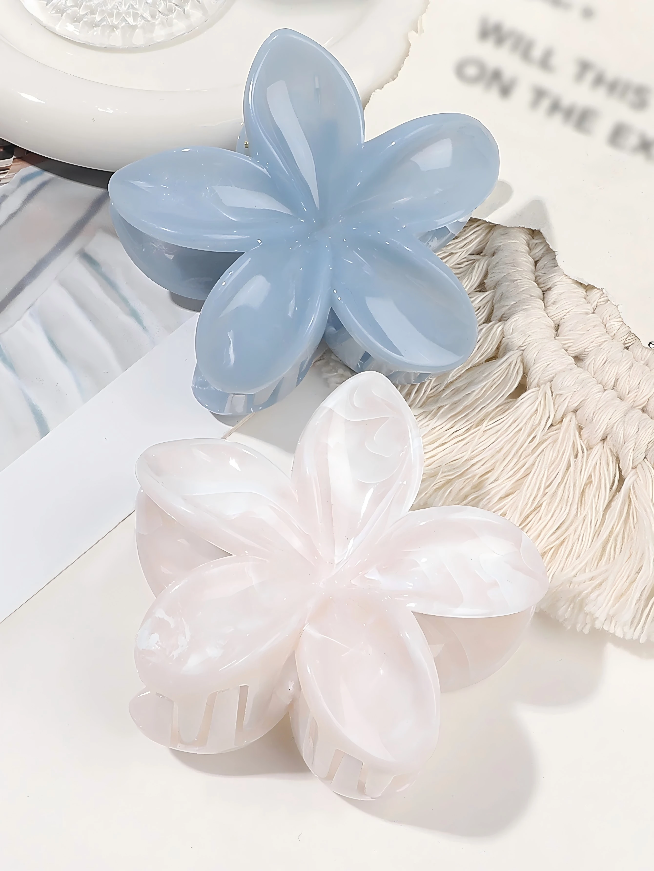 2Pcs Hawaiian Marble Vein Flower Hair Claw Clips for Women Girls Holiday Gifts for Thin Hair Cute Beach Hair Accessories