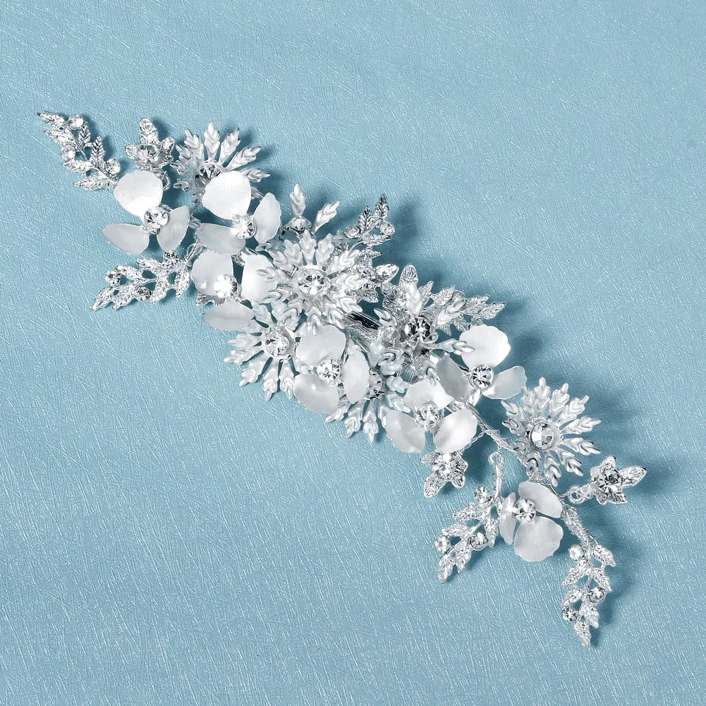 Luxury Metal Leaf Flower Hair Clip Elegant and Unique Women's Hair Jewelry Exquisite Alloy Hairpin Holiday Gift