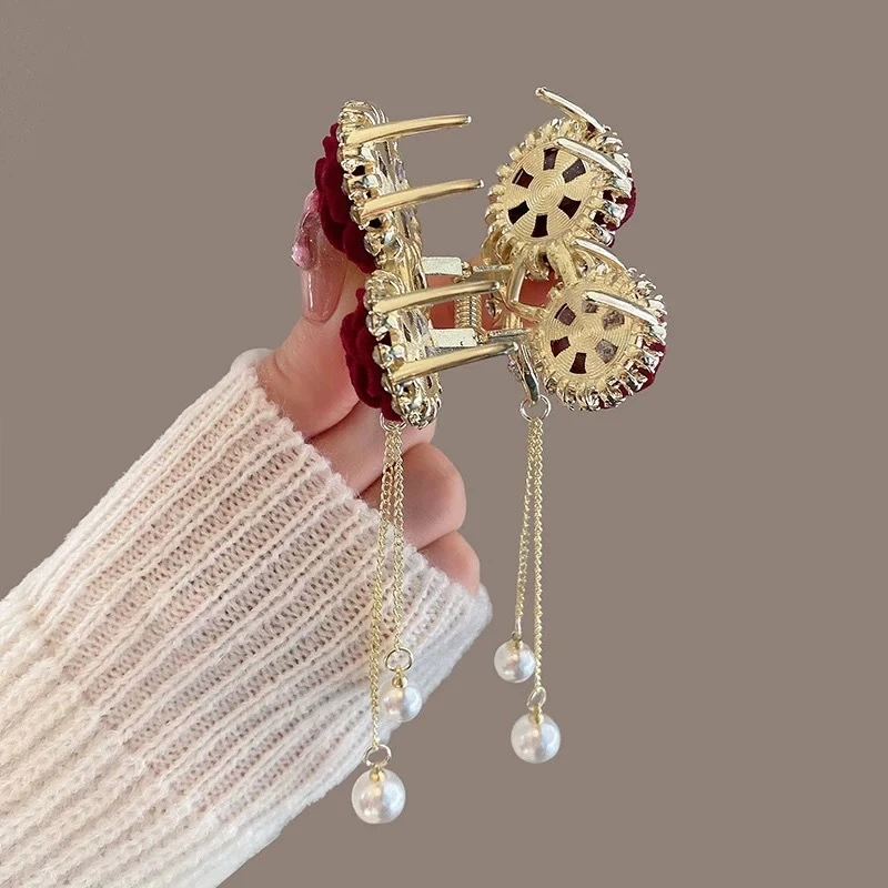 1pc Vintage Elegant Red Flocked Rose Tassel Hair Clip Stylish Ponytail Claw Crab Clip for Girls Women Delicate Hair Accessories